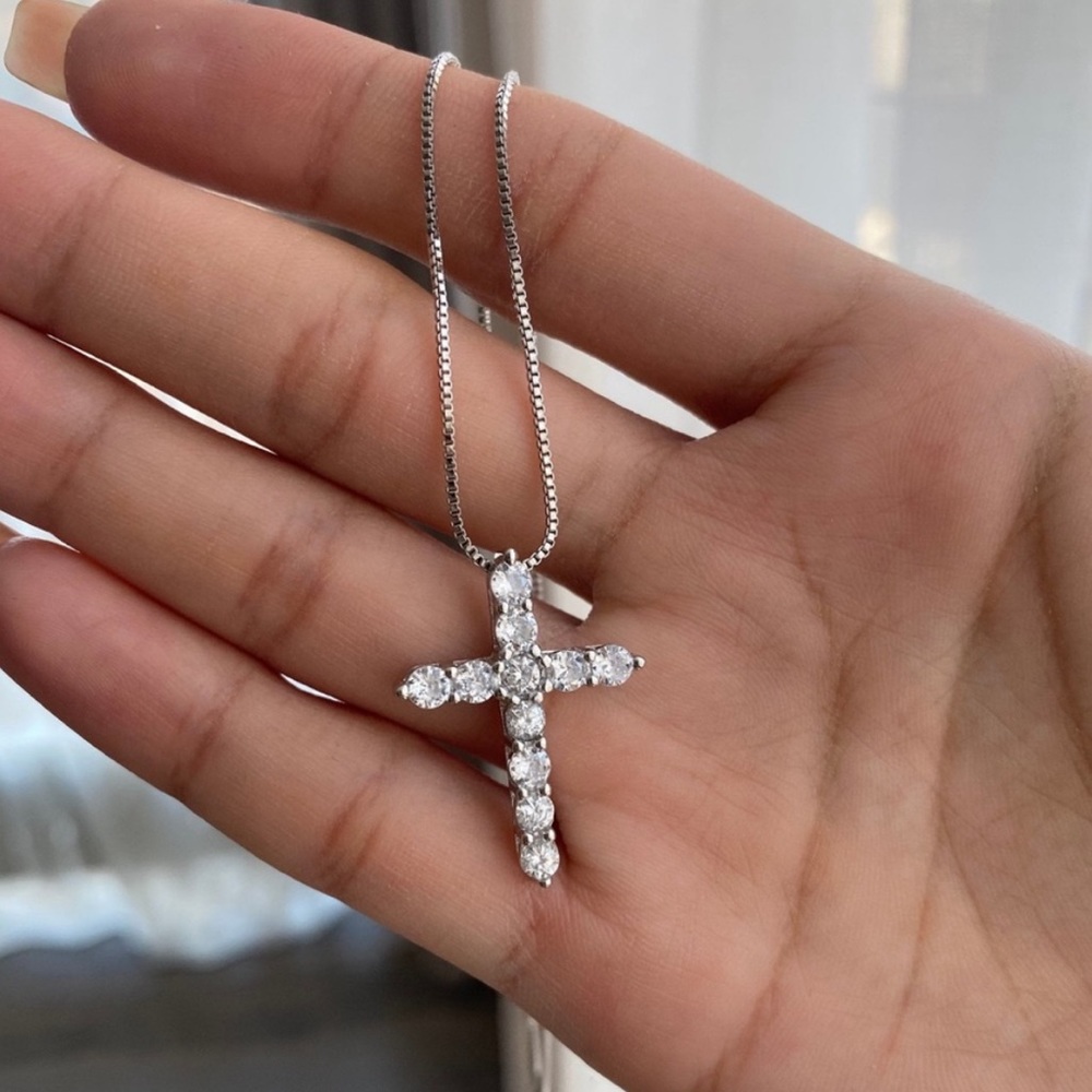NEW CROSS 925 STERLING SILVER DIAMOND NECKLACE, NICE NECKLACE, CUTE NECKLACE - Picture 3 of 6